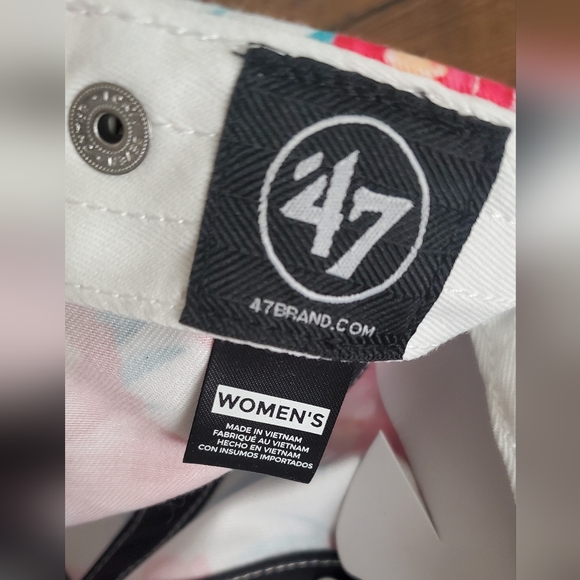 Boston Celtics Sharon Red Florial '47 Woman's Adjustable Clean Up Cap Hat - Picture 8 of 8